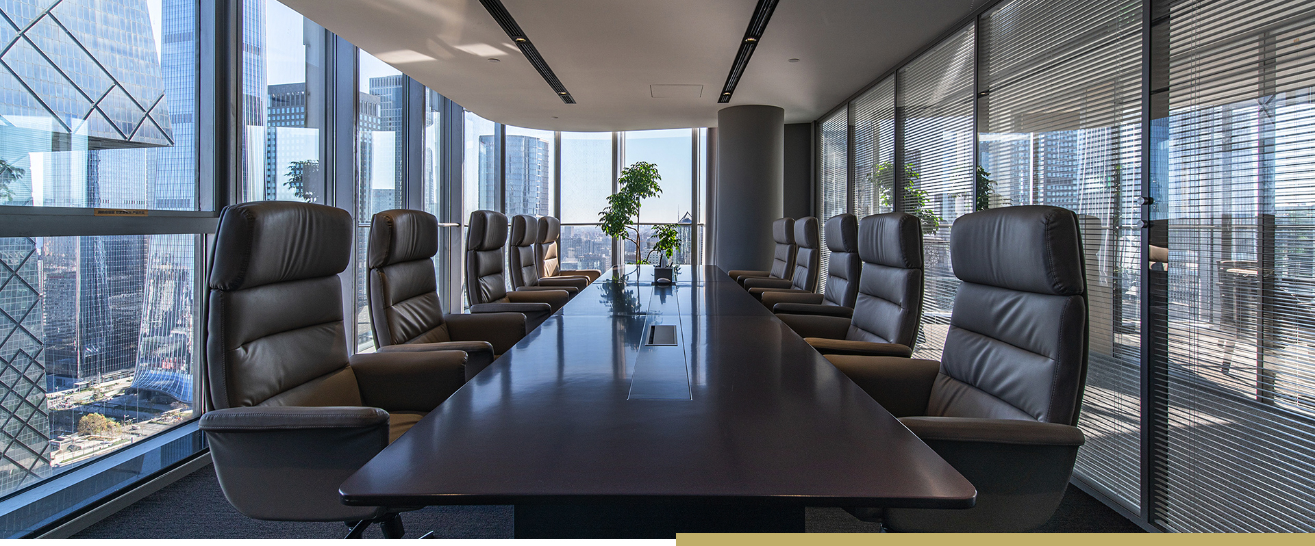 對(duì)法治信仰的虔誠(chéng)、對(duì)黨的事業(yè)的虔誠(chéng)、對(duì)律師職業(yè)的虔誠(chéng)